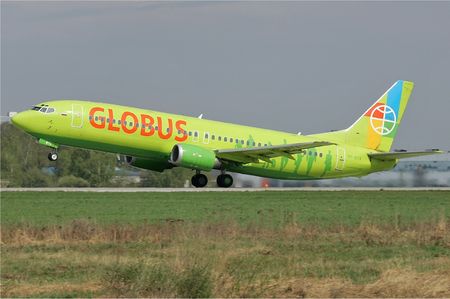 Боинг 737 авиакомпании "Глобус"